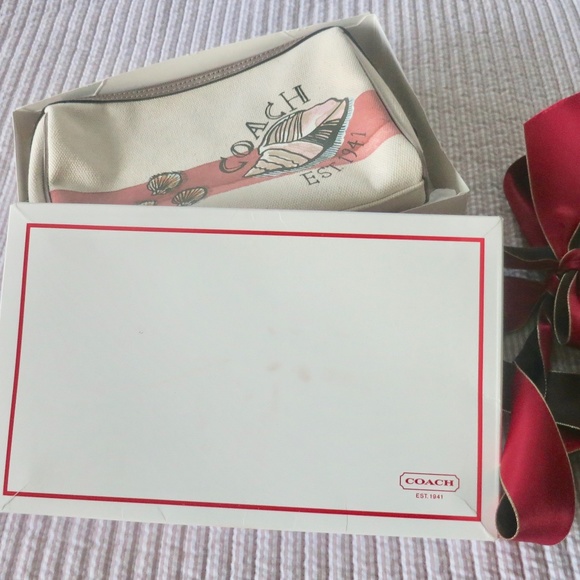 Vintage Coach Seashell Cosmetic Pouch - Picture 6 of 9